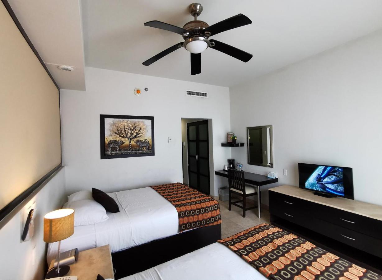 Coral Island Beach View Hotel Mazatlan Exterior photo