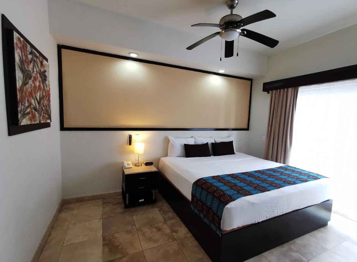 Coral Island Beach View Hotel Mazatlan Exterior photo