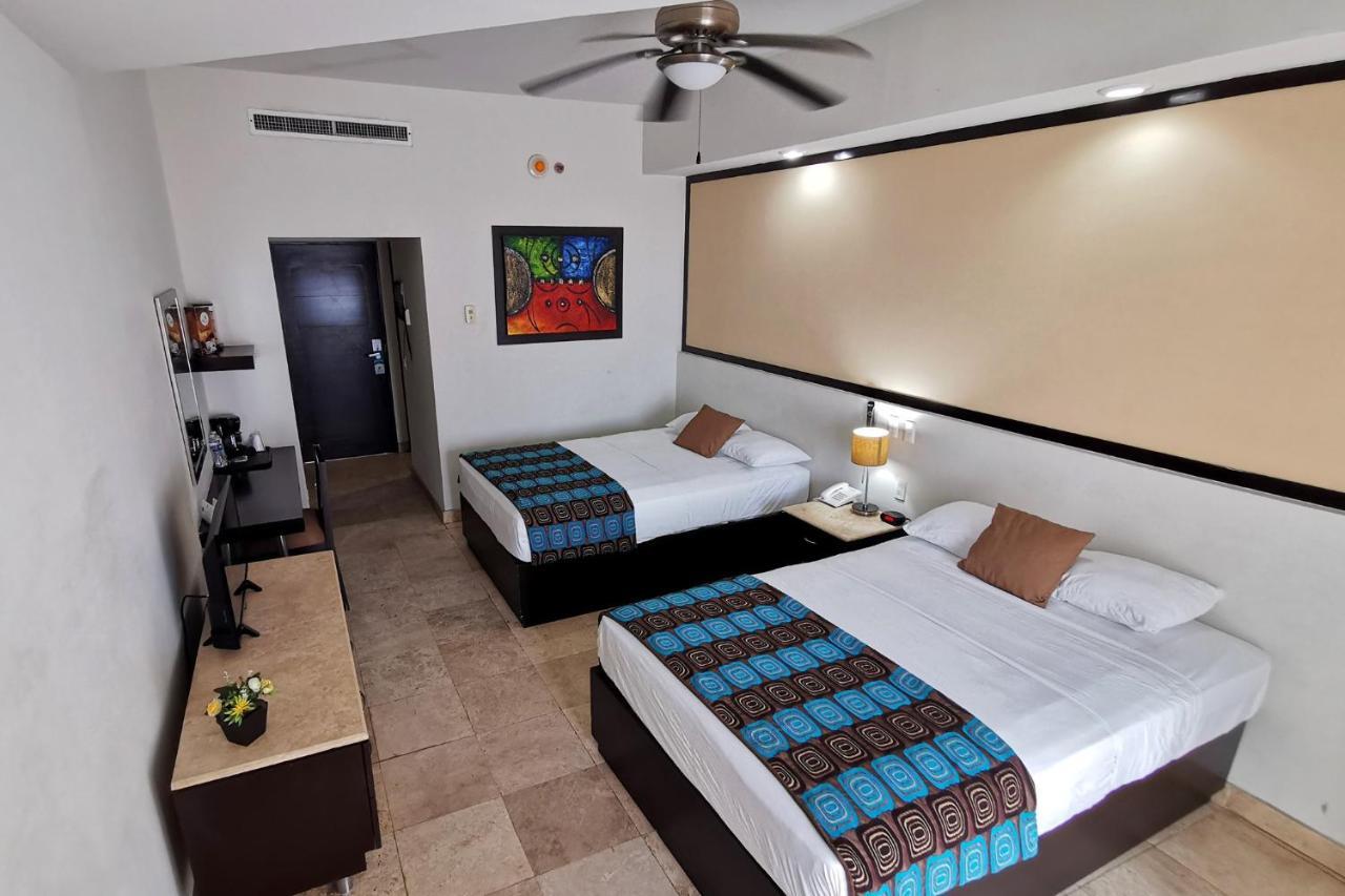 Coral Island Beach View Hotel Mazatlan Exterior photo